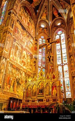 Le Crucifix de la Basilique Sainte-Croix à Florence: Une Vision Mystique en bois Doré!